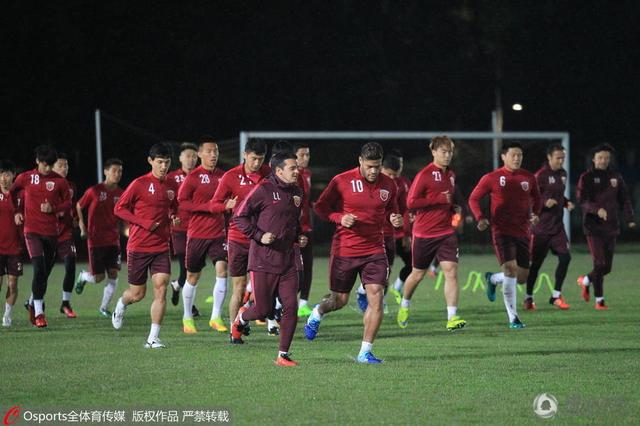 《疯狂动物城2》累计票房破21亿 AI合影破圈了！