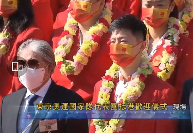 面对金钱的诱惑和突如其来的劫案，三个小人物被迫做出了改变一生的选择。